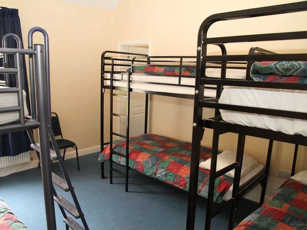 Alton Castle Centre Hostel Exterior photo